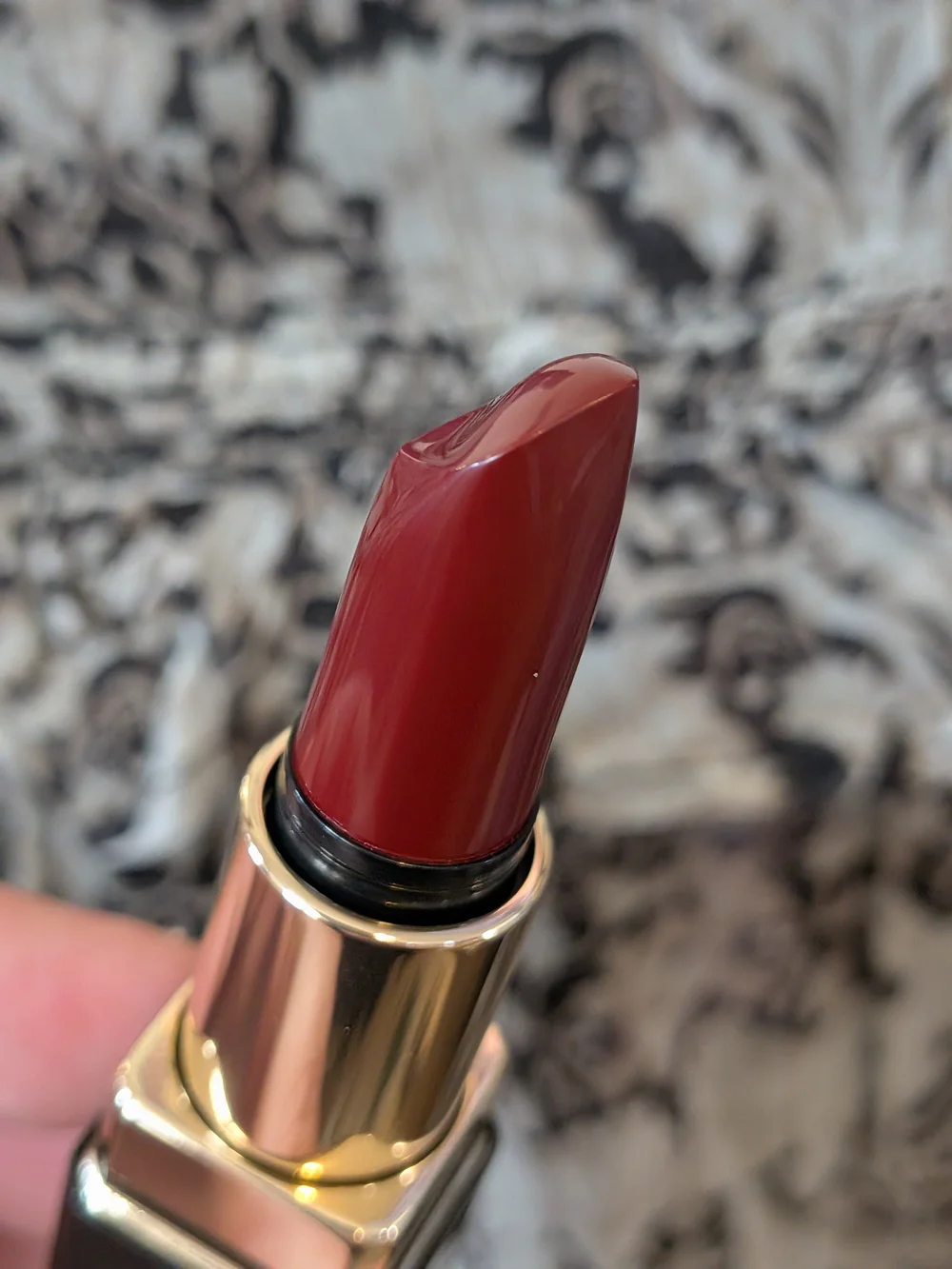 Cle De Peau Pillow Book Lipstick NIB Beautiful 😍❤️😍